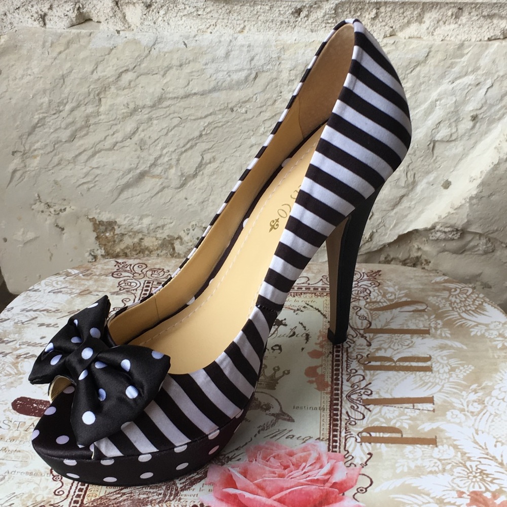 Top Heels Co Jillian Black Peep Toes